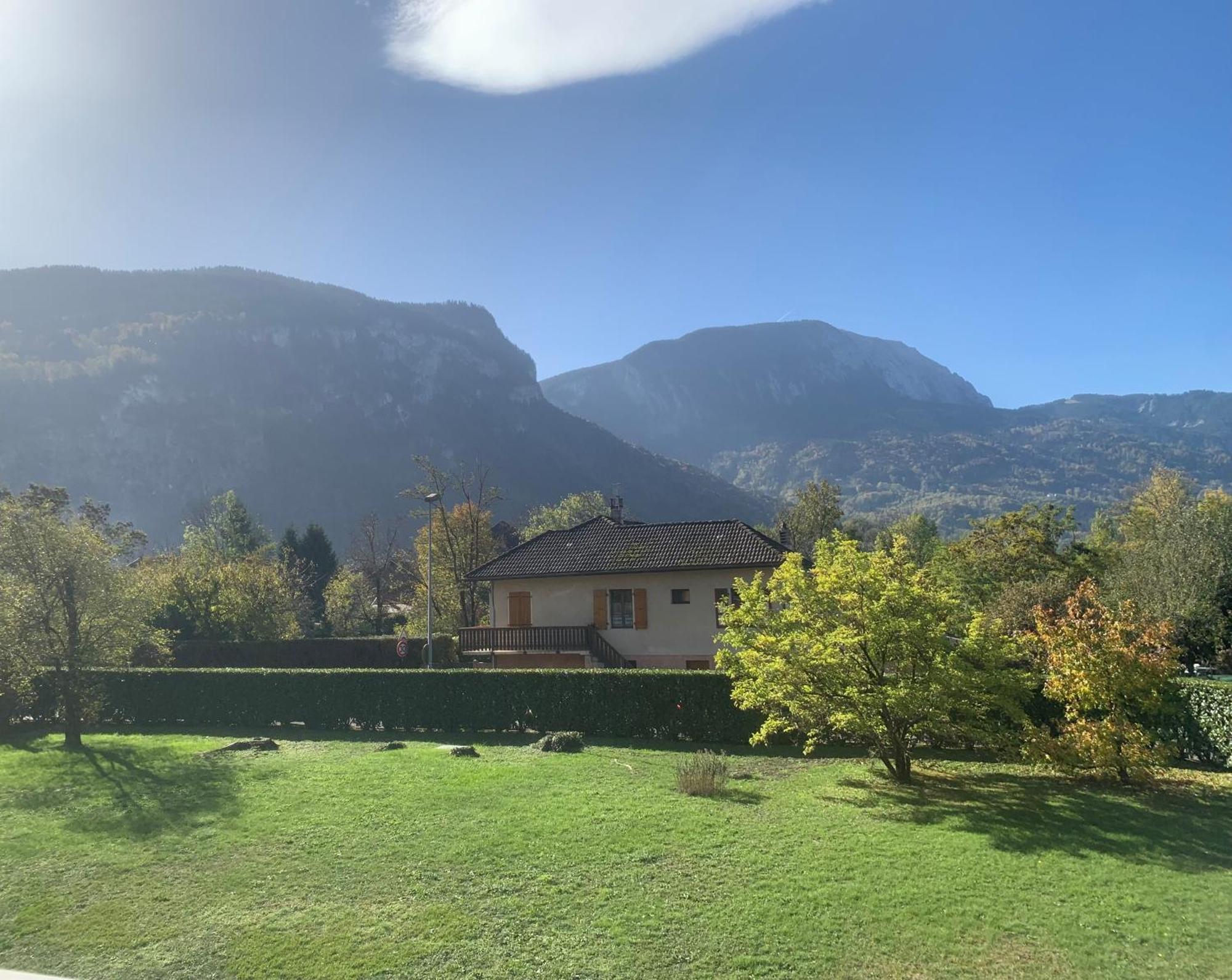 Apartamento La Montagne Ca Vous Gagne ! Cluses Exterior foto